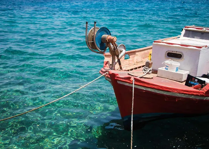 Harbour View Modern With Terrace Daire Chalki Town